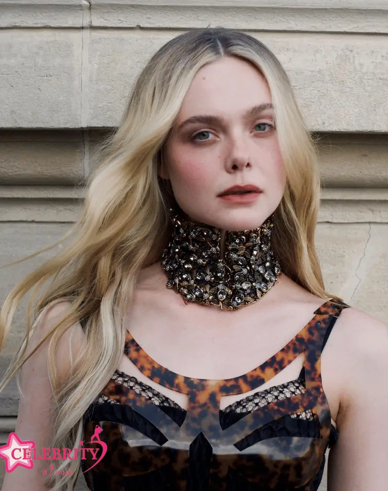 Elle Fanning the Hollywood beauty